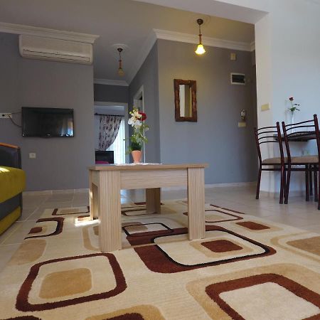 Lale Apartments Фетие Екстериор снимка
