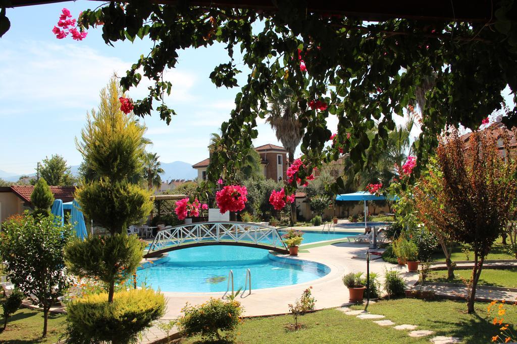 Lale Apartments Фетие Екстериор снимка