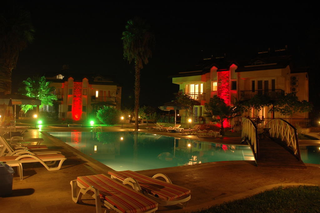 Lale Apartments Фетие Екстериор снимка